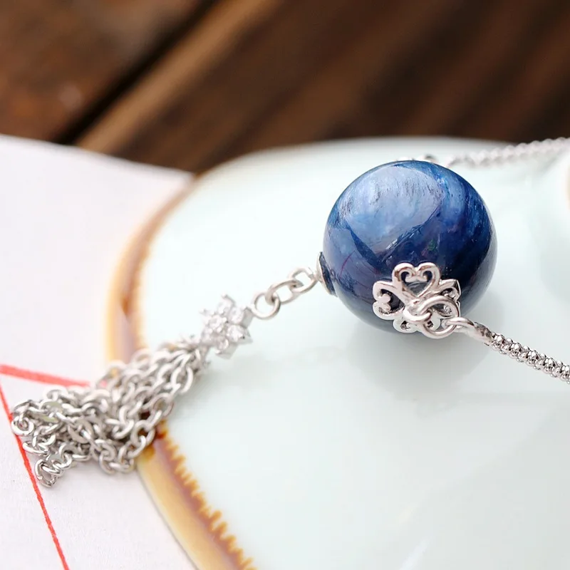 

S925 Sterling Silver Jewelry Wholesale Natural Sapphire Crystal Retro Thai Silver Pendant With Silver Chain Ms. Necklace Female