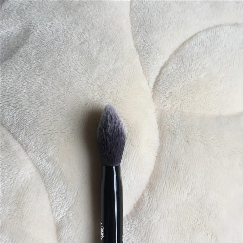 BLACK Precision Powder Makeup Brush #25 - Tapered Fluffy Blusher Highlighter Cheek Beauty Cosmetics Blender Tools