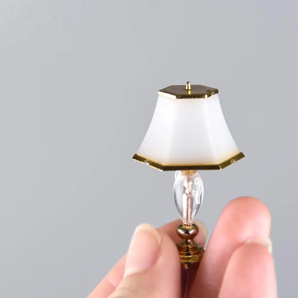 1 pz 1:20 illuminazione in miniatura lampada da tavolo lampada da terra mobili per casa delle bambole lampada da notte a LED lampada da tavolo lampada da tavolo accessori per casa delle bambole