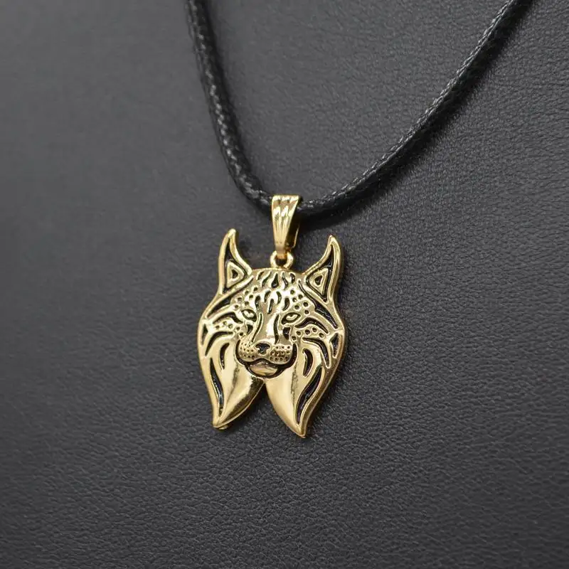 Women Rope Chain Alloy Cat Necklaces Vintage Metal Lynx Pendant Necklaces