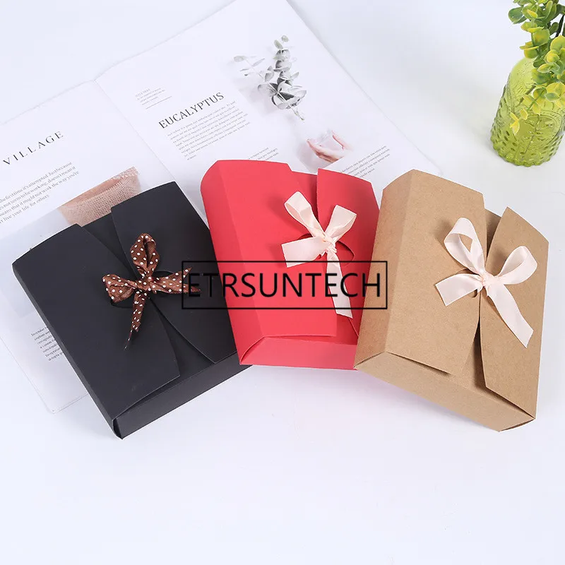 

200pcs/lot 17x15x4.5cm Gift Box Cosmetic Bottle Scarf clothing Packaging 3 Colors Paper Box with ribbon Underwear packing box