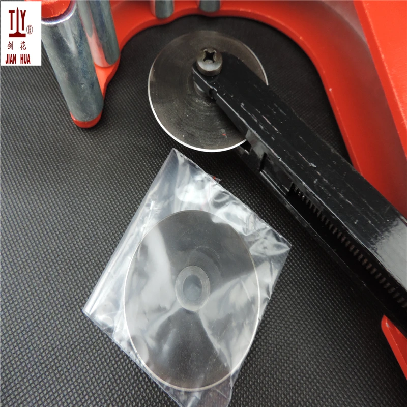 With A Free Replacement Blade High Quality Cutting Tool For 50-120mm Plastic Pipes PVC Pipe PPR Pipe Tube Cutter Made In China