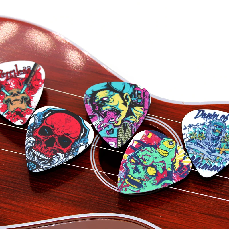 SOACH 10pcs/Lot 0.71mm thickness guitar strap guitar parts Accessories 2 new hot skull guitar picks pick Guitar Accessories