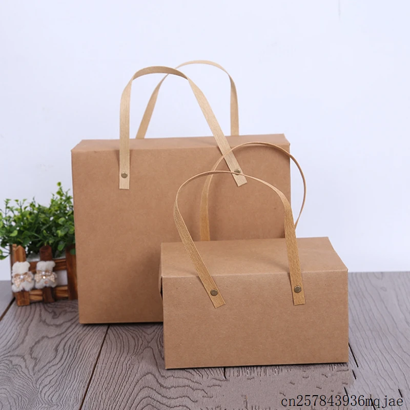 

100pcs Kraft Paper Gift Boxes Paper Favor Package Cupcake Bag Packing Cake Boxes with Handle Kraft Nuts Box