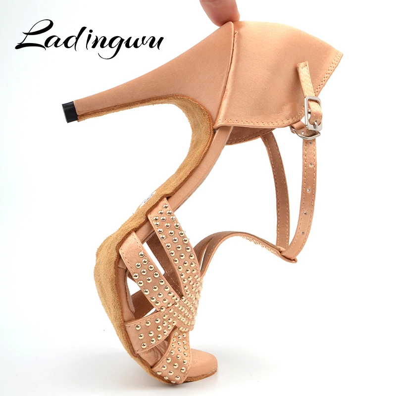 Ladingwu 2018 New Latin Dance Shoes Salsa Woman Satin Apricot/Black Metal beads Soft Bottom Dance Sandals Ballroom Shoes