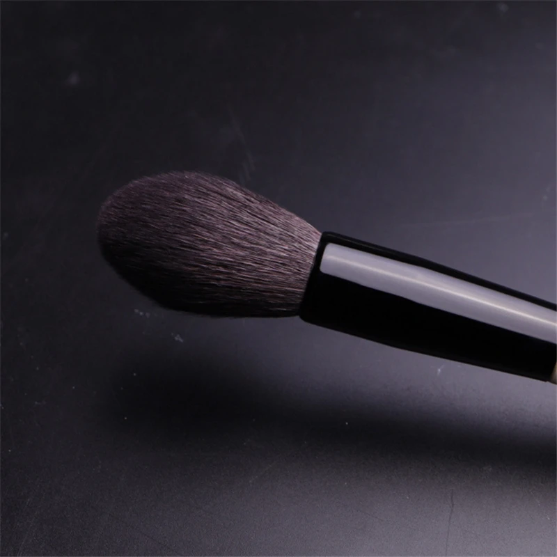 High Quality BB Powder Brush Wood Handle Soft Goat Hair Flame Shape Big Makeup Powder Blusher Brushes Cosmetic Tool