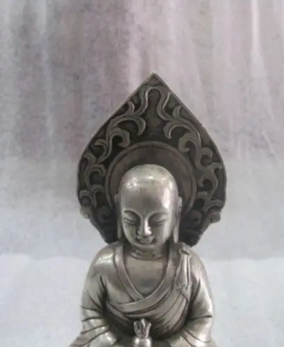 The ancient Chinese sculpture 18 arhats silver plated copper Buddha statue decoration metal handicraft