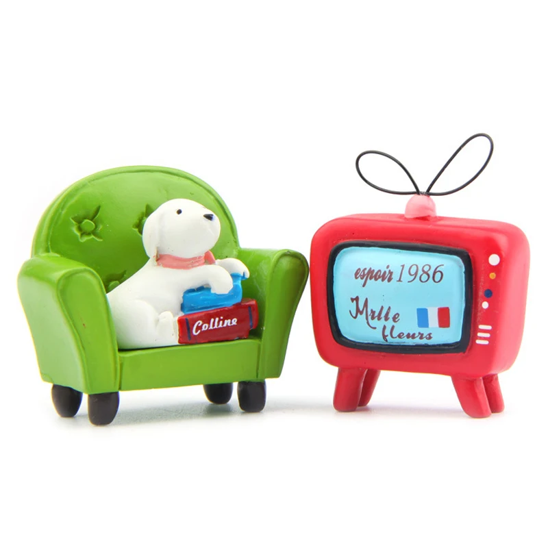 2pcs/Lot Zakka Puppy Watch TV Figures Toys  Resin Japanes Kawaii Dog Figures Toys Garden Stands Decor Ornaments for Children