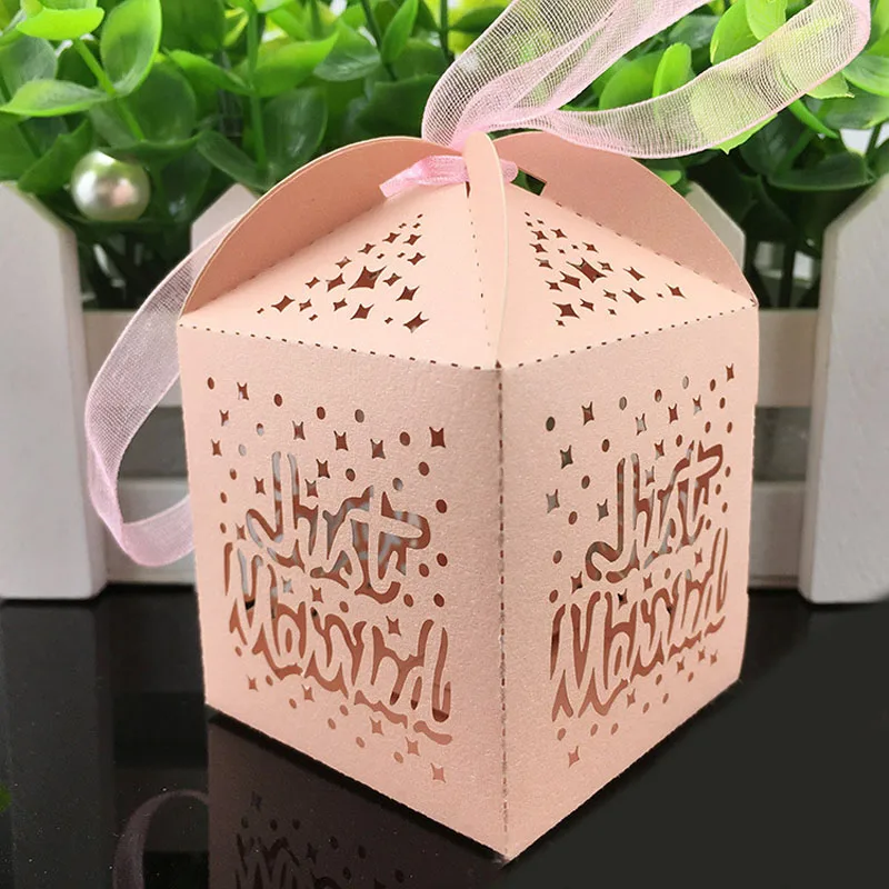 50Pcs Just Married Hollow Laser Cut Candy Box Wedding Favors And Gifts Baby Shower Chocolate Box For Party Decoration Supplies