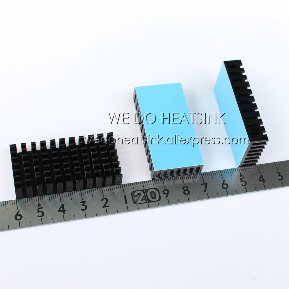 WE DO HEATSINK 100pcs 50x25x10mm Black Slotted Anodized Aluminum Heat Dissipation Heatsink Cooler With Thermal Pads Applied