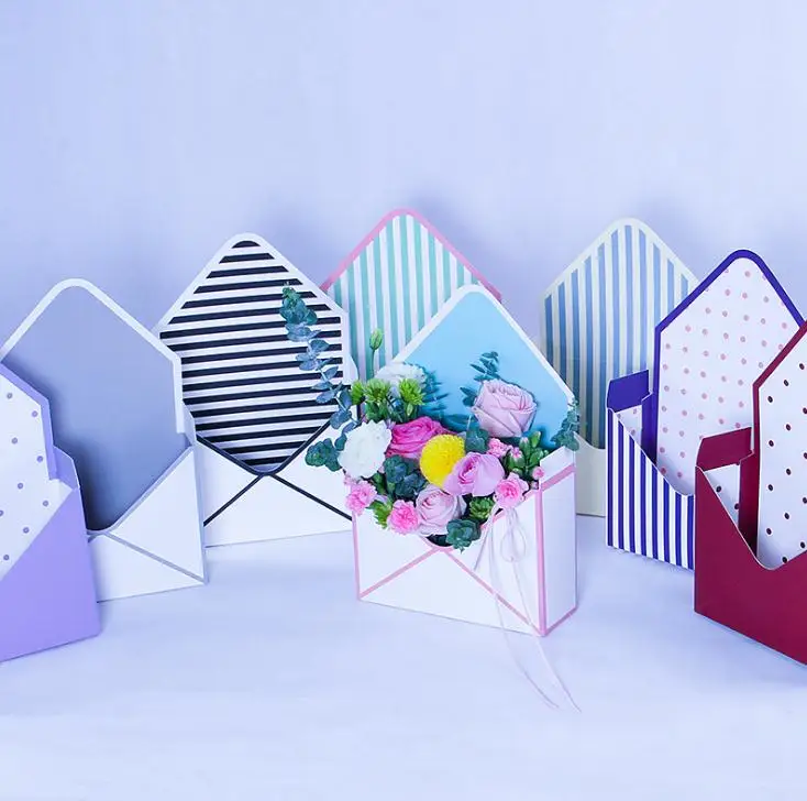 50pcs Mini Creative Paper Envelope Fold Flower Box Bouquet Floral Box Rose Packaging Gift Box Party Decoration SN319