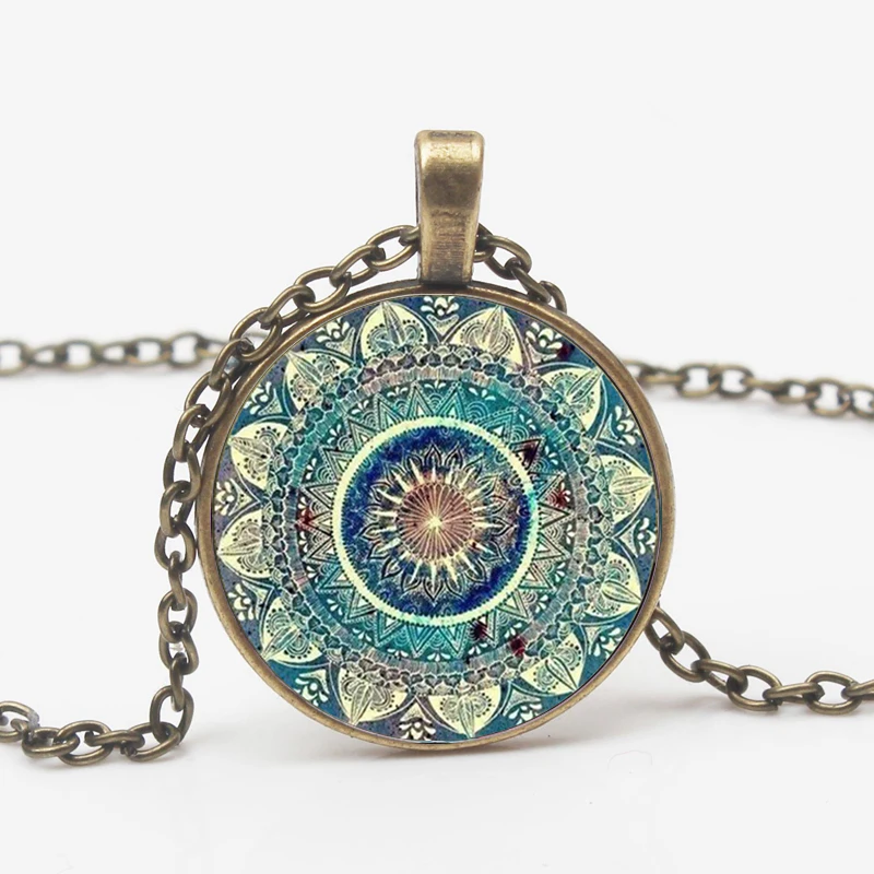 NEW Vintage Buddhist Chakra Glass Round Pendant Necklace Fashion Om Indian Yoga Mandala Wear Jewelry Female  Gift Party Souvenir