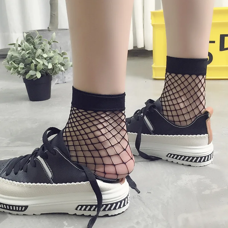 Summer Women Sexy Grid Socks Short Fishnet Socks White Hollow Lattice Geometry Black Breathable Net Socks Femalett090