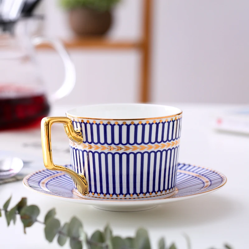 Luxury Bone China Coffee Cup Saucer Spoon Set 200ml Nordic Tea Cup Porcelain Tea Set Advanced Ceramic Teacup Cafe Espresso Cup