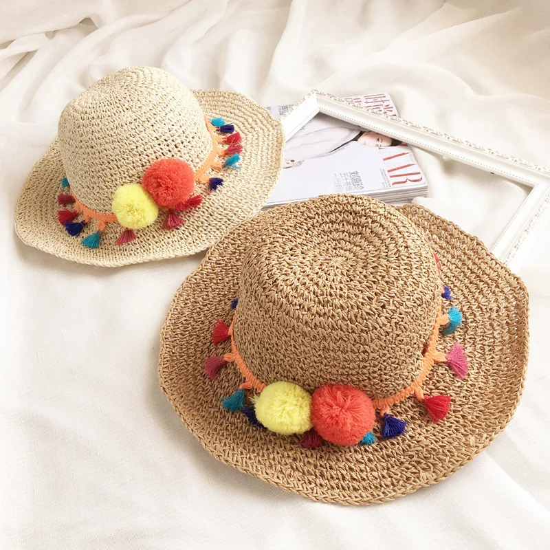 

Foldable Sun Hat 2019 Korean Version of The New Fashion Colorful Hairball Beach Hats Straw Women Summer Wholesale Caps H098