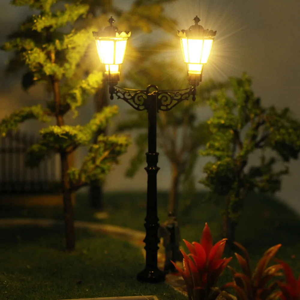 Evemodel 3pcs HO Scale Lamp Post Two Heads 87mm 1:87 Street Lights Model Railway Train LEDs LQS77HO