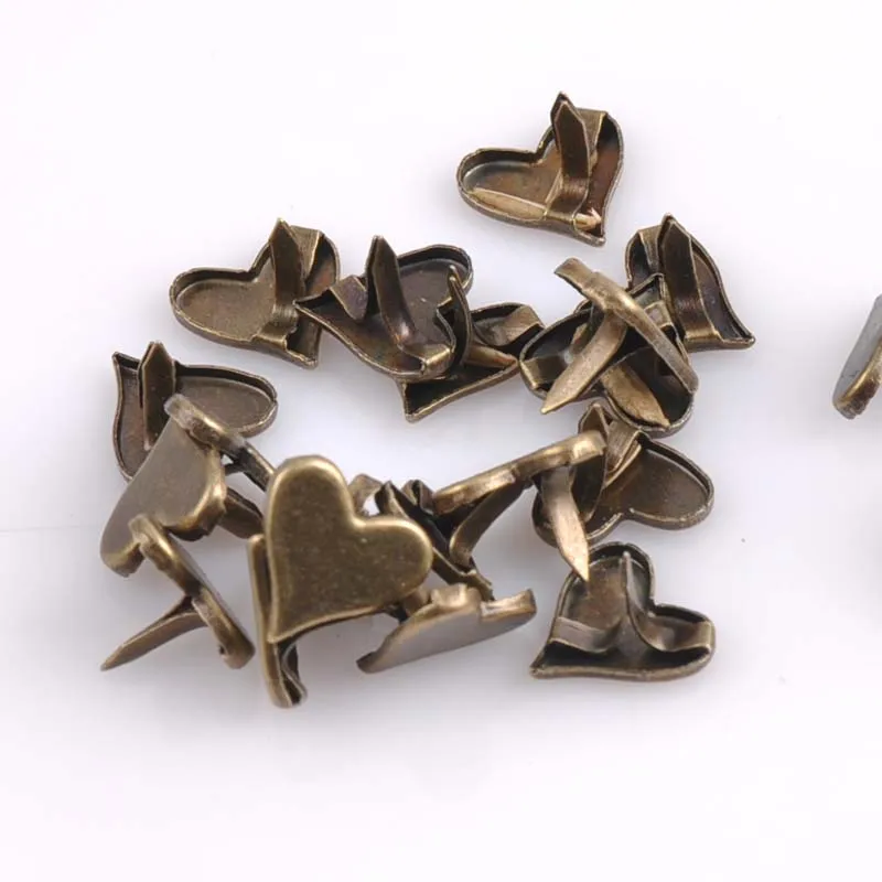 50PCs Bronze Heart Brads Scrapbooking Embellishment Fastener Brads Metal Crafts For shoes Decoration 11x10mm CP1514