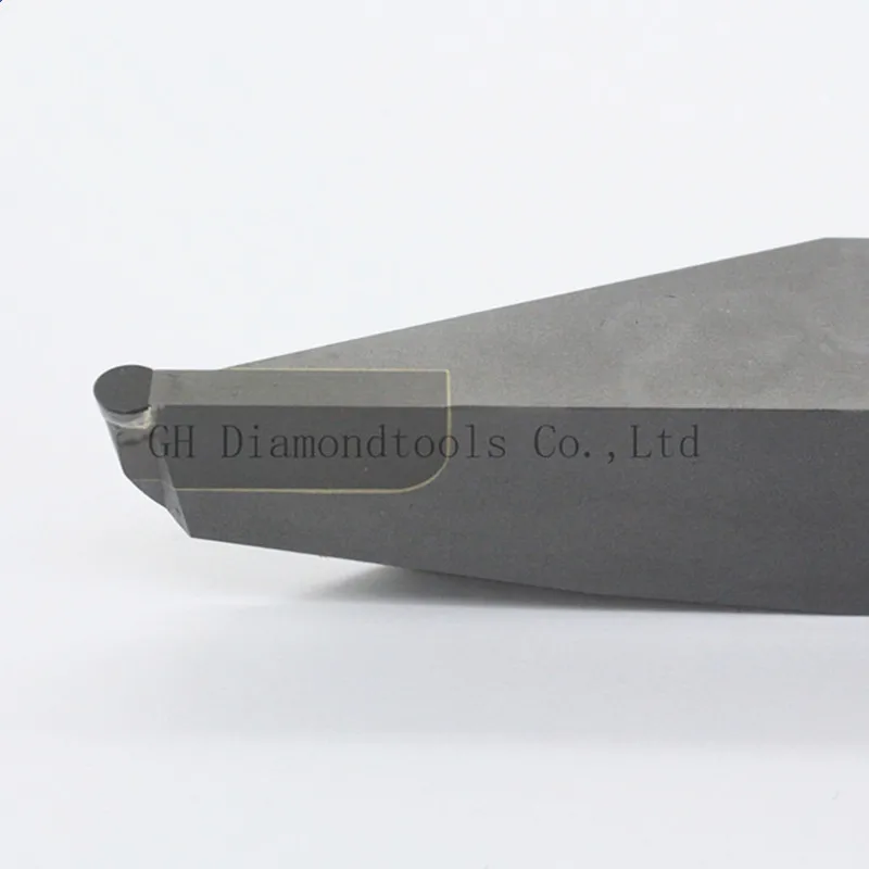 Frezy tokarskie z końcówką diamentową Narzędzie do toczenia piast aluminiowych Narzędzia do wykańczania z węglików spiekanych PCD rozmiar 20 lub 25 mm X L150 mm X R3 Motoryzacja