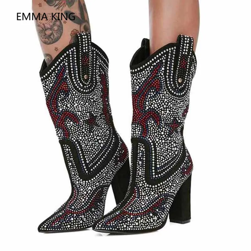 

2023 Winter Autumn Pointed Boots Women Sexy Rhinestone Western Cowboy Suede Crystal Boots Black Chunky High Heels Women's Shoes