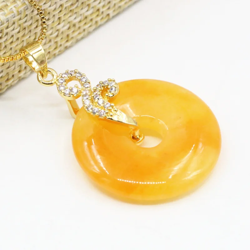 Lucky 25mm Women Pendant Chain Yellow Natural Stone Jades Chalcedony Reiki Pendulum Round Circle Pendants Amulet Jewelry B3352