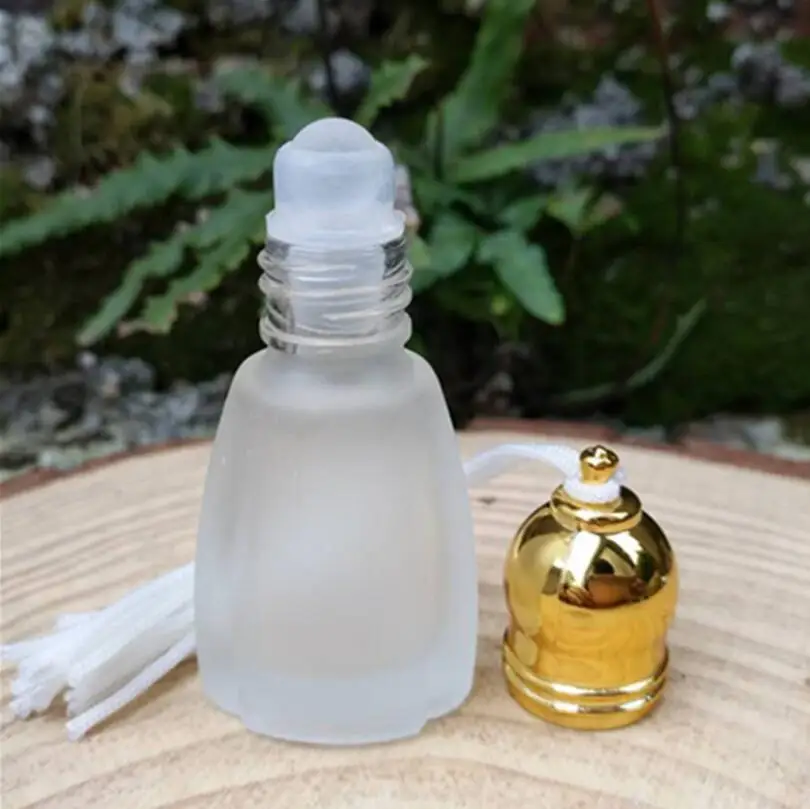 Grosir mode baru 5ML gulungan berumbai buram pada kaca botol tetes kosong wadah kosmetik