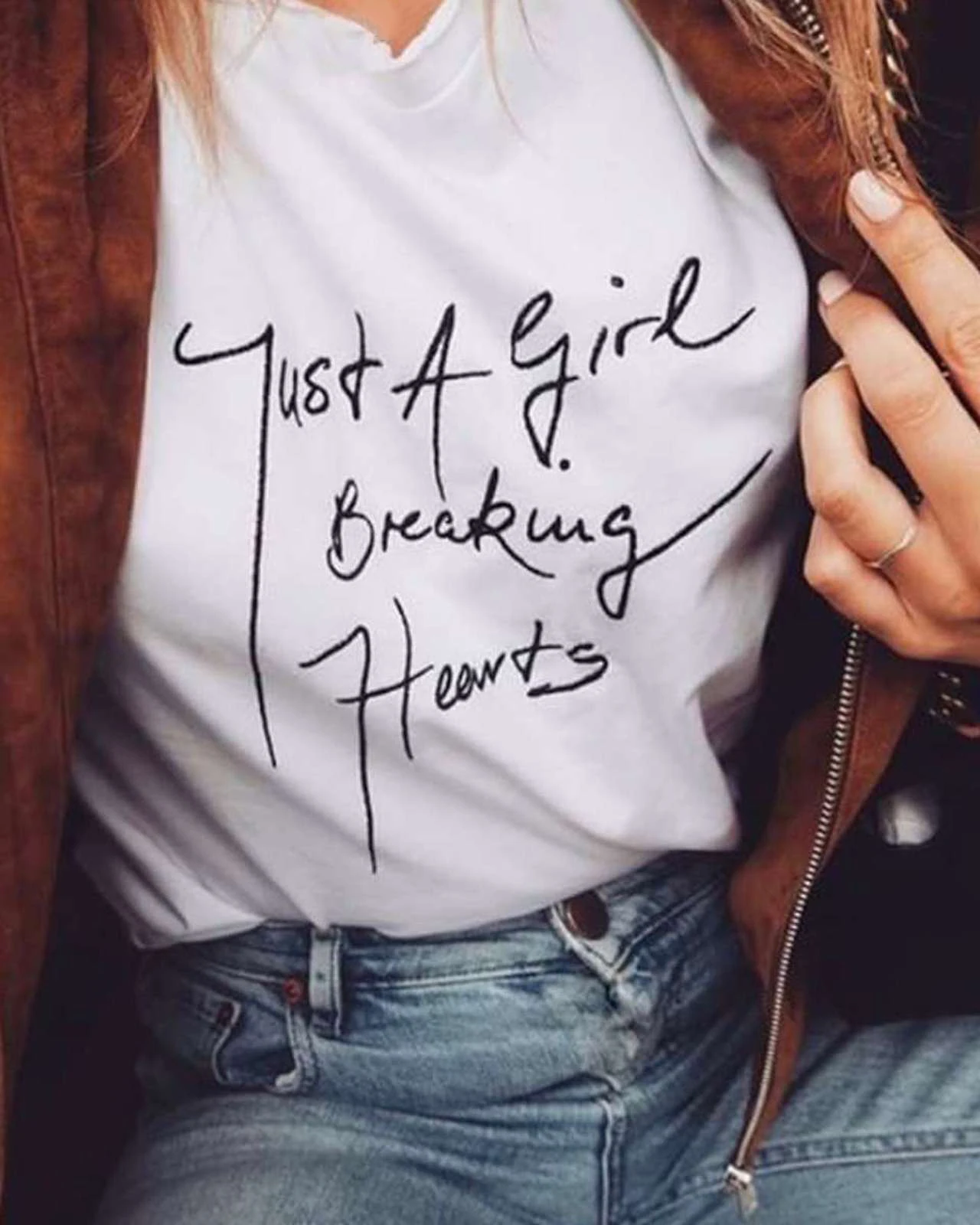 

Рубашка Just A Girl Breaking Hearts, женская летняя футболка с короткими рукавами и буквенным принтом, футболки с графическим рисунком для девочек-подростков, модная футболка Tumblr