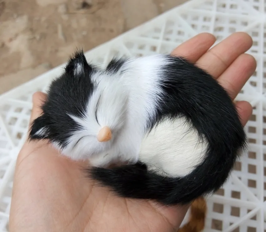 

mini cute simulation cat toy resin&fur white&black sleeping cat model gift about 10x7.5x5cm 1100