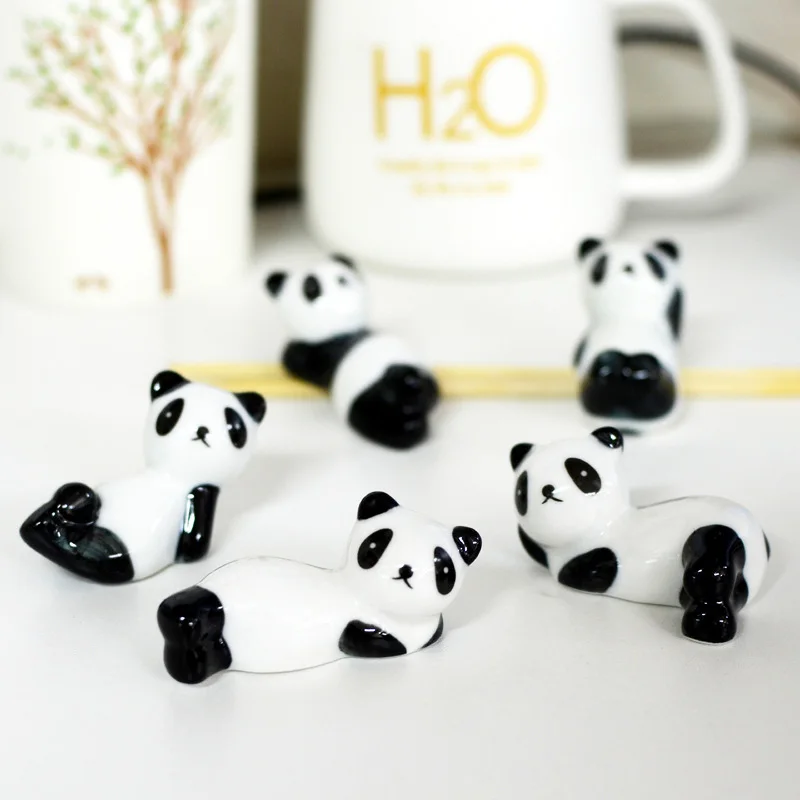 200pcs/lot Ceramic Chopsticks Cartoon Holder Rack Panda Chopsticks Holder Mat Chopsticks Care Fashion Kitchen Tableware