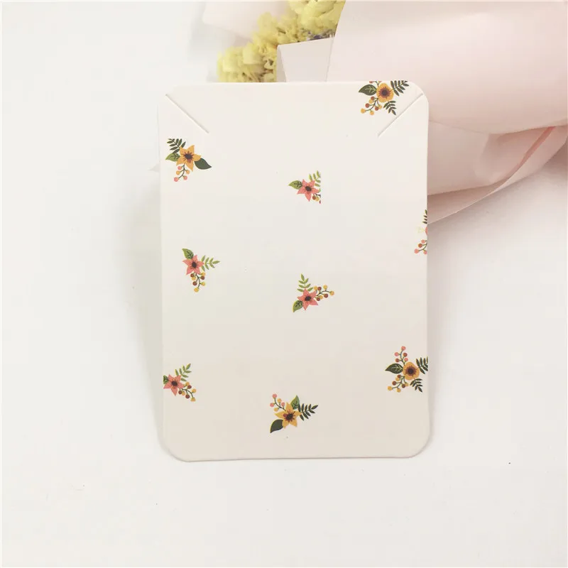 30Pcs/Lot Flowers Printed and Blank Kraft Paper Cardboard Colorful Popular Necklace Jewelry Displays Packaging Cards Customized