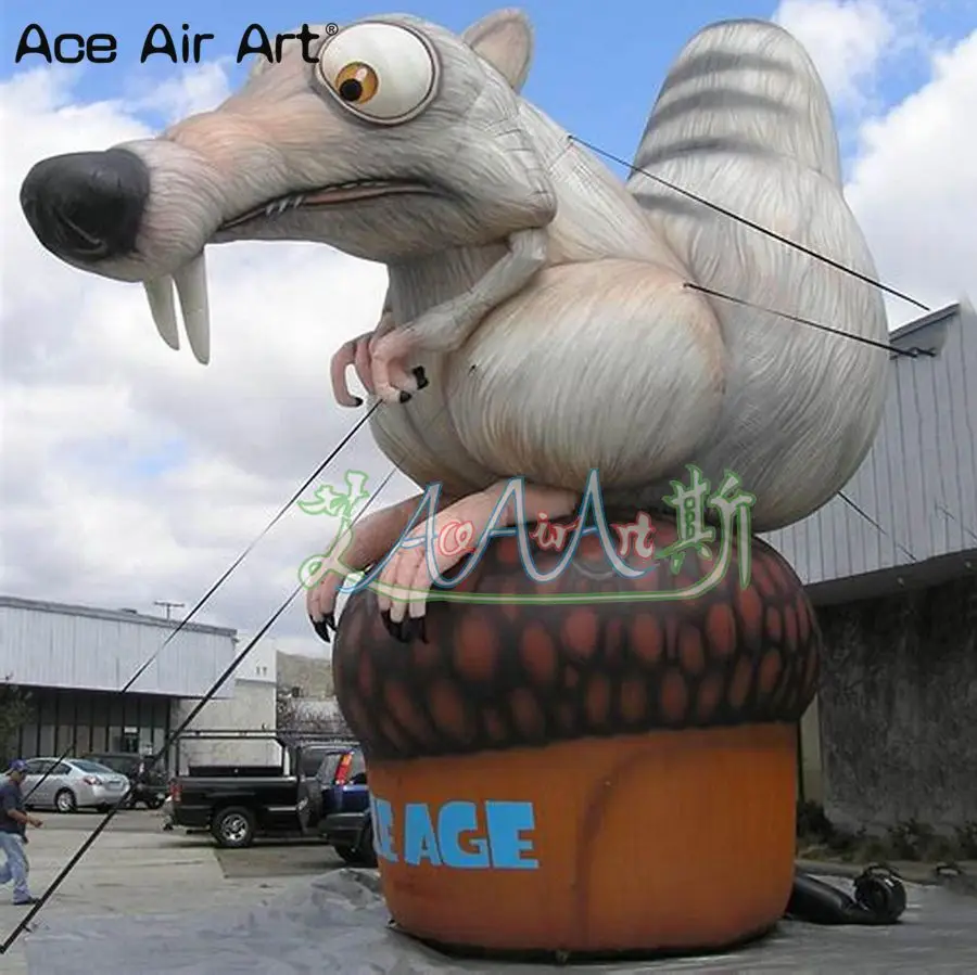 Giant Printing Inflatable Movie Cartoon Animal Model Squirrel Sit on Pine Cone for Sale