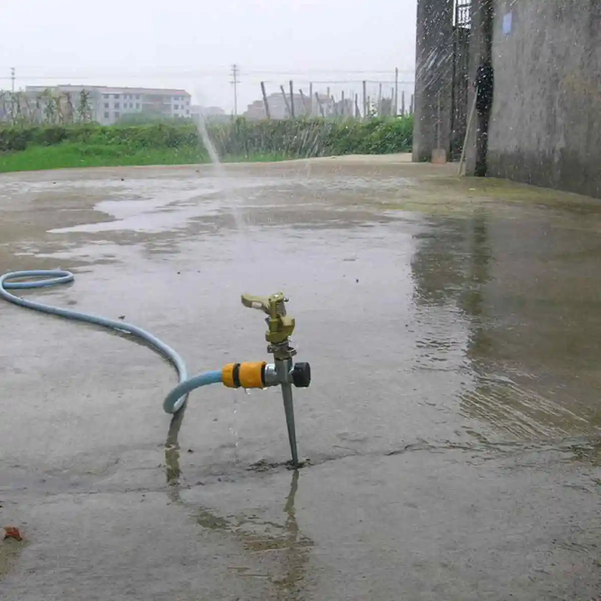 New Metal Impulse Spike Water Watering Sprinkler Sprayer Lawn Garden Yard Grass kitchen Accessories