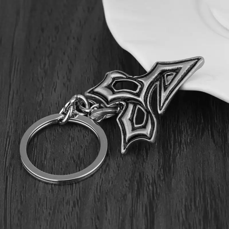 Fashion Jewelry FINAL FANTASY Keychain VIII Sleeping Lion Heart Souall Griever Pendant Keyring Key Holder for Fans Souvenir -50