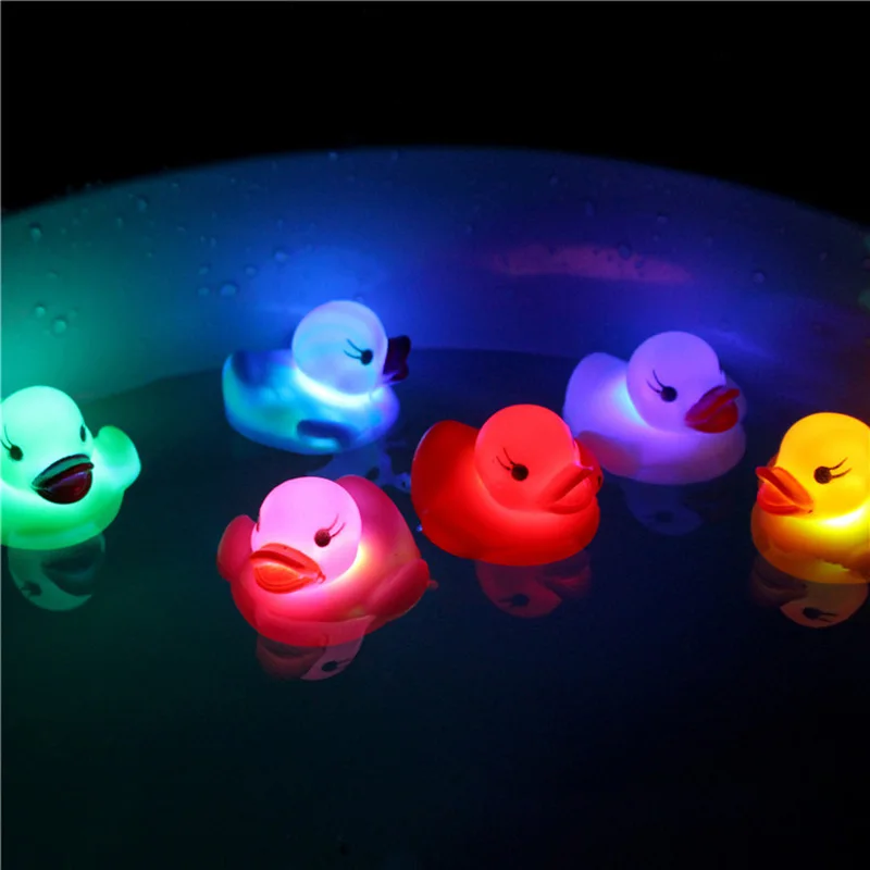 Canard flottant avec lumière clignotante LED pour enfants, mignon, baignoire, douche, jouets en caoutchouc, drôle, été, piscine, accessoires de jeu, 6 pièces, ensemble