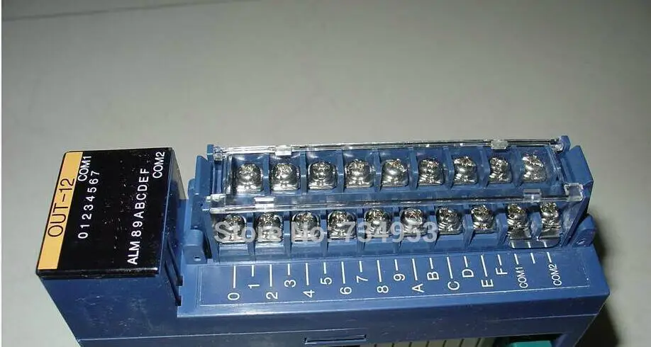 

OUT-12 THK-2752