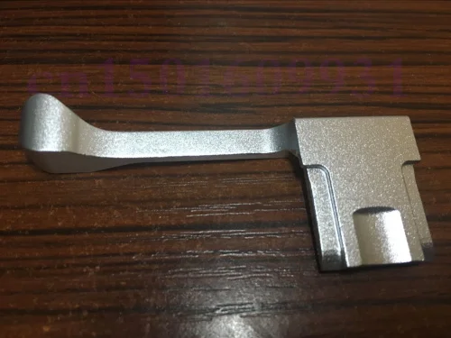 Kim loại Thumb Up Grip Kim Loại làm việc đối với Fujifilm Fuji X100F X100T X70 X30 X-A3 X-A2-A1 X-PRO2 X-PRO1 X-M1 X-XM1 Sliver Màu