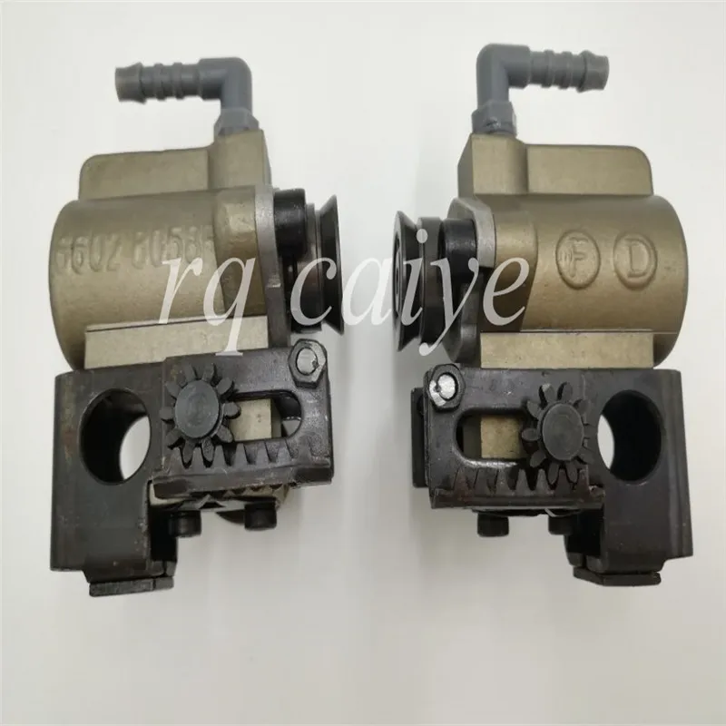 

2 Pairs free shipping 66.028.046F 66.028.056F offset Forwarding sucker for SM74 CD102 SM102 machine