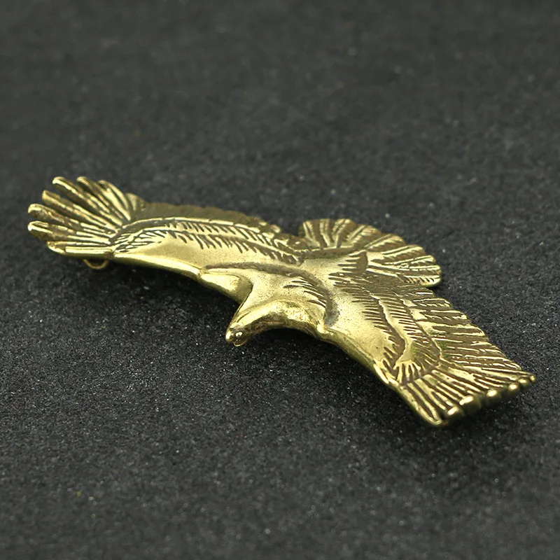 Copper Big Wings Eagle Keychain Pendants Retro Brass Animal Statue Key Chain Pendant Home Decoration Desk Ornament Festival Gift