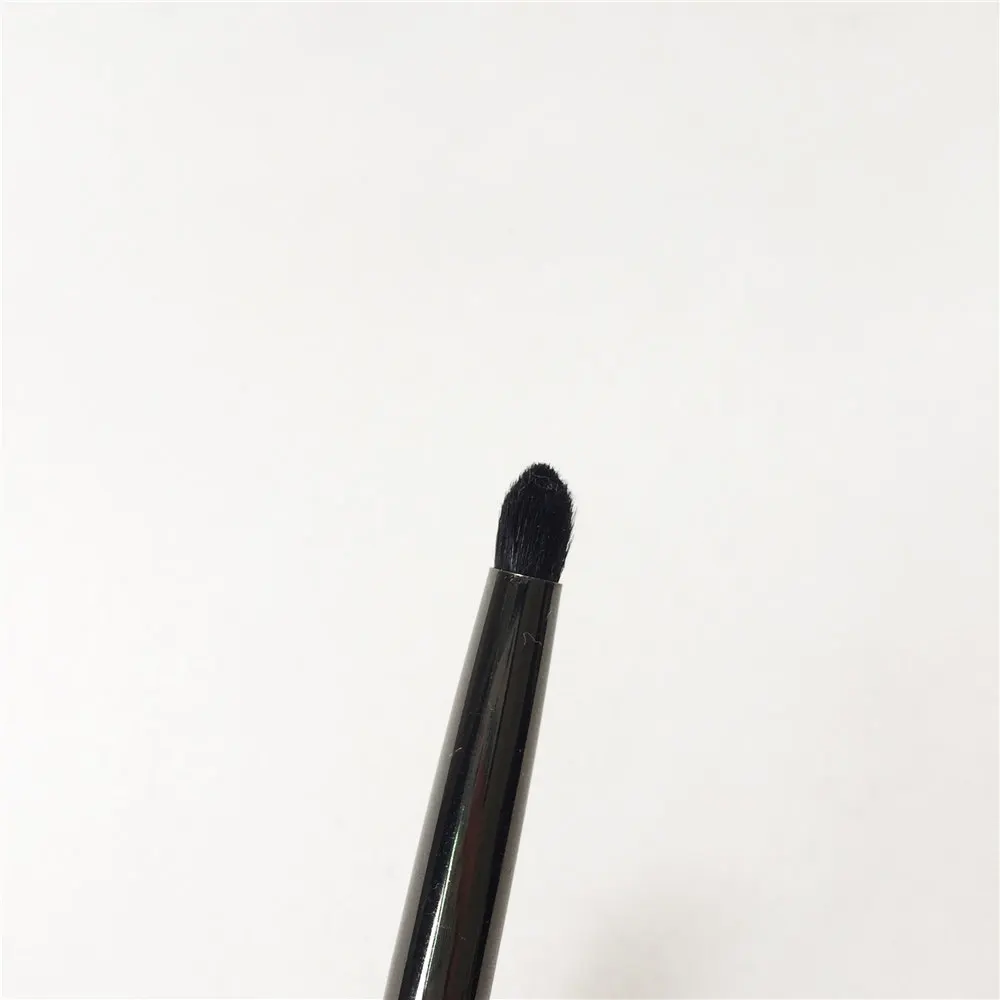 Lydia Makeup Pencil Brush T-211  Precision Smudger Eye Shadow Blending Beauty Cosmetics Brush Blender Tool