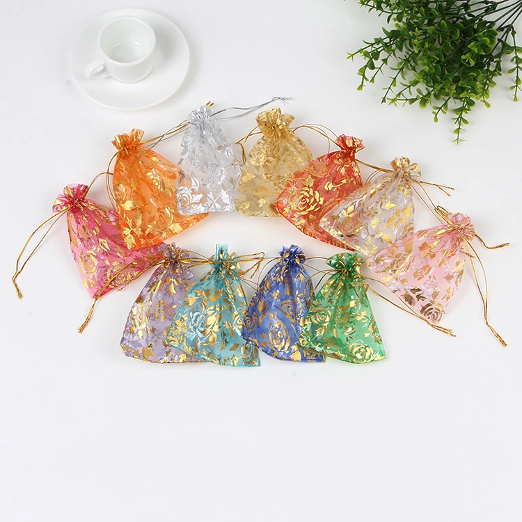 100pcs Rose Design Organza Bag 7x9cm Small Wedding Jewelry Gift Bag Drawstring Pouch Favor Charms Jewelry Packaging Bags