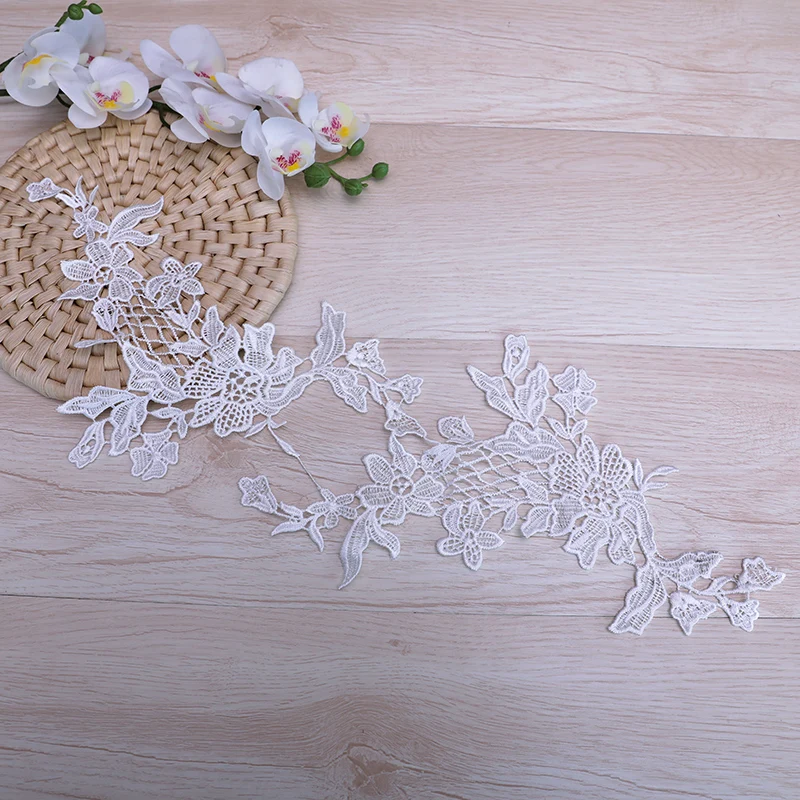 100Pcs Embroidered Lace Applique White Lace Trim Appliqued Handmade DIY Clothes Accessories Fabric Flowers For Wedding Dresses