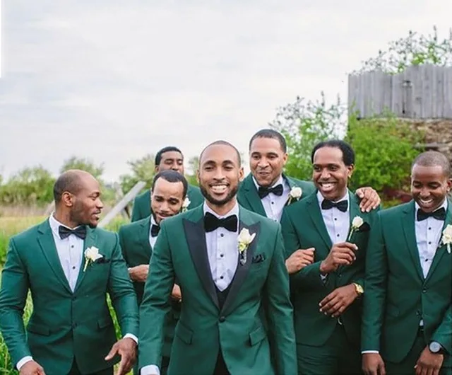 

2019 New Men's Slim Fit Green Suits Groomsmen Wedding Tuxedo Suits Men Skinny Party Dinner Suits 2 Pieces Set Jackets Pants