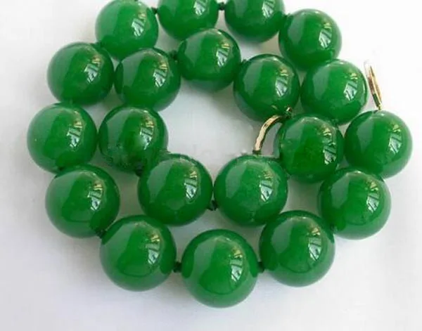 stunning big 20mm round green jade beads necklace