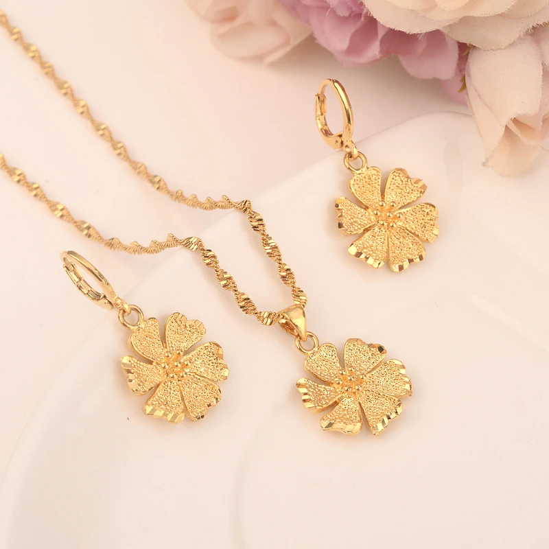 Dubai Gold Color Flower Jewelry Sets for Women 18K Plating Earrings and Pendant with Necklace Fashion Party Jewelry