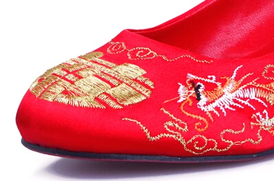 Embroidered Wedding Shoes High Heels Bridal Shoes Wedges Pumps Women Chinese Style Cheongsam Vintage Single Shoes