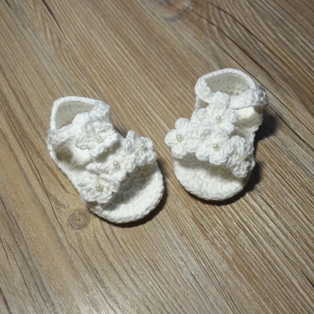 QYFLYXUEQYFLYXUE-Crochet Baby Shoes, Baby girl White Flowers Flip Flops, Baby Toddler shoes