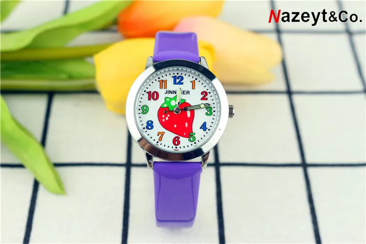 2019 nieuwe mode meisjes leuke cartoon aardbei dial lederen horloge hoge qulity kinderen kids lichtgevende handen gift klok