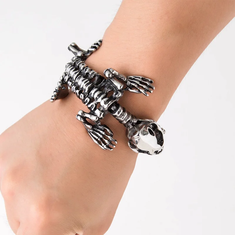 2018 New Hyperbole Spring-Clasps Stainless Steel Skull Cuff Bracelets as men gift