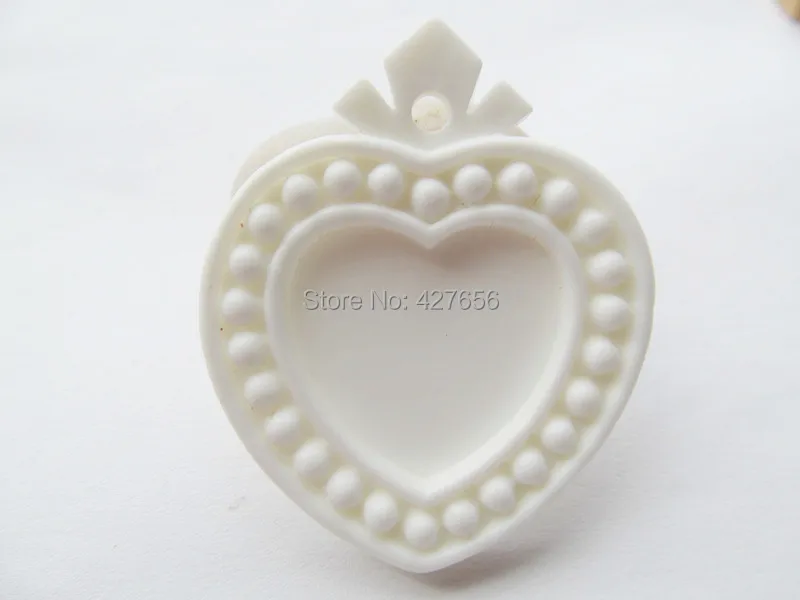 

50pcs White/Red/Pink/Hot Pink/Blue/Purple Flatback Resin Heart Charm Finding,Base Setting Tray, for 25mm Cabochon/Cameo