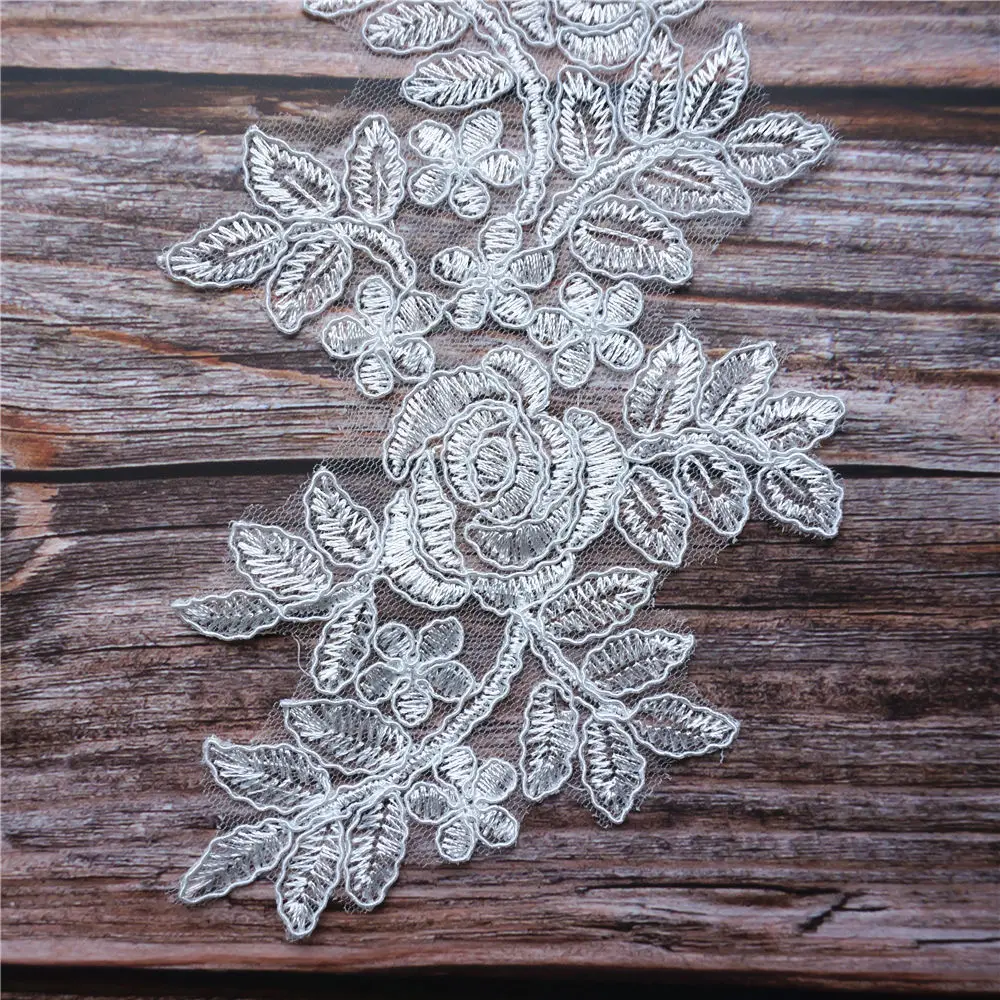 2PCS White Red Flowers Leaves Roses Mesh Fabric Wedding Appliques Sew Patches Lace Embroidery For Evening Dress DIY Decoration