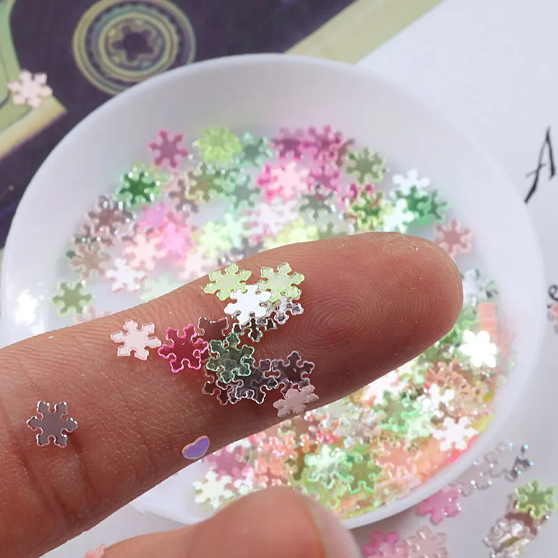 10g（1800PCS）/Pack Mixed Colors 5mm Snowflake Shape Loose Sequins DIY nail art, Jewelry Making, Wedding Decoration confetti Craft